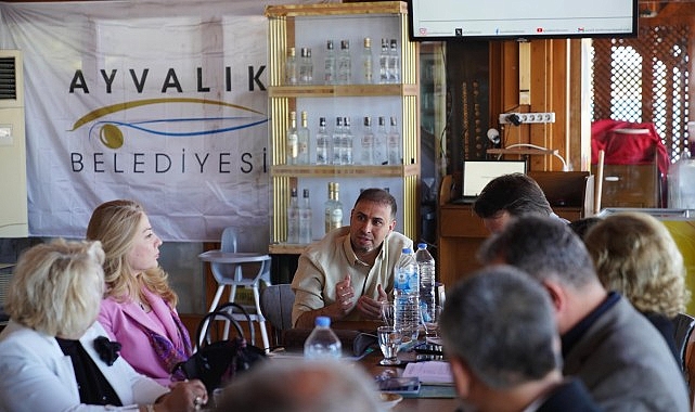 Ayvalık Belediye Başkanı Mesut Ergin, Balıkesir genelindeki kent konseylerinin başkan