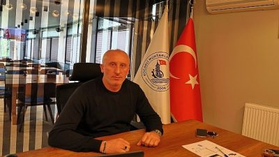 Kocaeli Büyükşehir Belediyesi’nin Türkiye’de ilk olarak hayata geçirdiği “Muhtarhane”, muhtarların