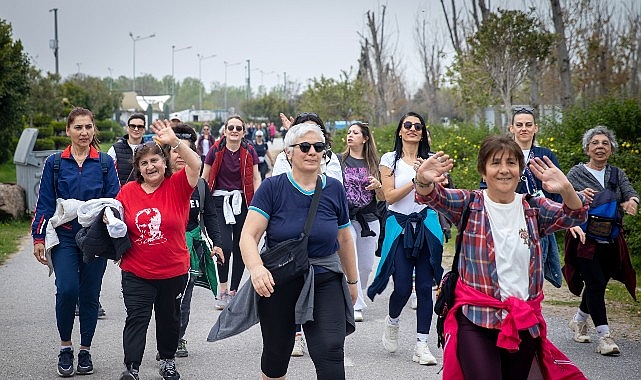 Konak Belediyesi’nin Dünya Sağlık Haftası kapsamında düzenlediği “Nefes Al, Mutlu