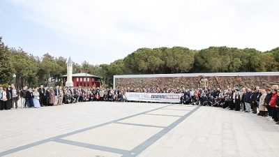 Küçükçekmece Belediyesi, tarihin yeniden yazıldığı Çanakkale Şehitliği'ne gezi düzenledi. Yoğun