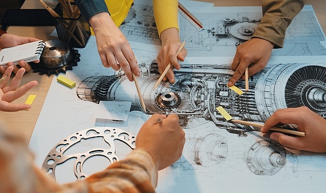 Mimarlık bir fikri gerçeğe dönüştürmek, defalarca denemek ve bu dönüşümü