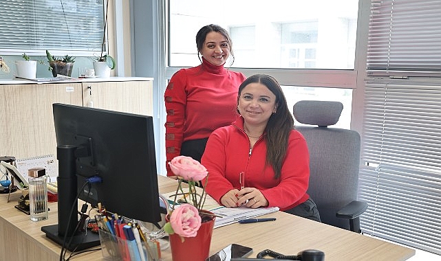 Nilüfer Belediyesi çalışanları, 2 Nisan Dünya Otizm Farkındalık Günü’nde kırmızı