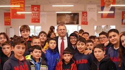 Ayvalık Belediye Başkanı Mesut Ergin’in çok önem verdiği sosyal sorumluluk