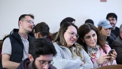 Osmangazi Belediyesi’nin geleneksel hale getirdiği felsefe buluşmaları, bu hafta da