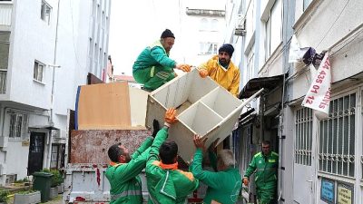 Vatandaşların huzurlu ve temiz bir ortamda yaşamasını sağlamak için ilçe