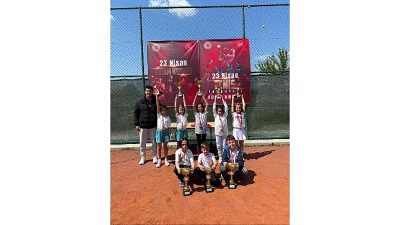 Osmangazi Belediyespor Tenis Takımı sporcuları, TBMM 23 Nisan Kupası’nda ortaya