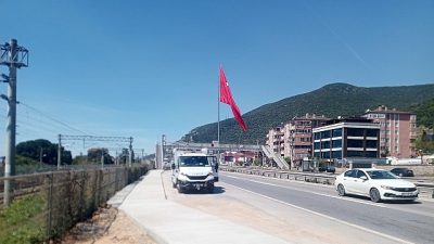 Kocaeli Büyükşehir Belediyesi, kent genelinde trafiği rahatlatma projelerine bir yenisini