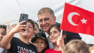 İzmir Büyükşehir Belediye Başkanı Dr. Cemil Tugay, 23 Nisan Ulusal