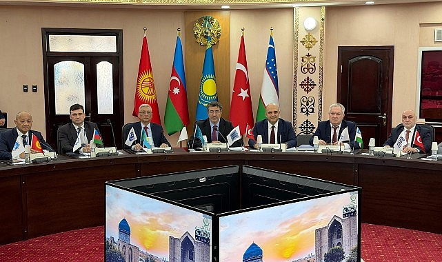 Türkiye Bankalar Birliği (TBB) Başkanı Alpaslan Çakar başkanlığında Kazakistan'ın Türkistan