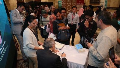 Üsküdar Üniversitesi Kurucu Rektörü, Psikiyatrist Prof. Dr. Nevzat Tarhan ve