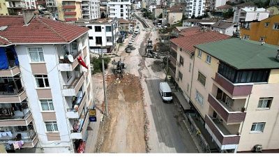 Büyükşehir Belediyesi tarafından Çayırova’nın önemli ulaşım akslarından Uğur Mumcu Caddesi’nde