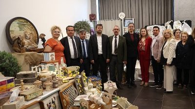 Antalya Büyükşehir Belediyesi Uncalı Atatürk Sanat Eğitim Merkezi’nin (ATASEM) yılsonu