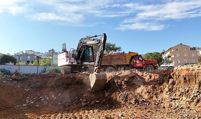 Ayvalık Belediyesi, Yeni Mahalle’de hayata geçireceği Sosyal Yaşam Merkezi projesiyle