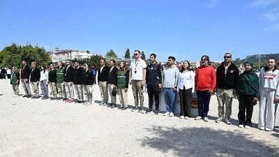Yeşilay Küçükler Yıldızlar Türkiye Petank Şampiyonası, Antalya’nın Kemer ilçesinde başladı.
