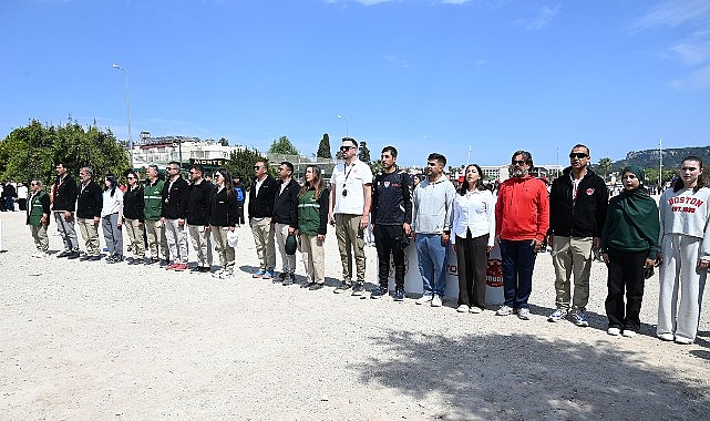 Yeşilay Küçükler Yıldızlar Türkiye Petank Şampiyonası, Antalya’nın Kemer ilçesinde başladı.