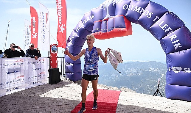Kemer Belediyesi'nin ana sponsorluğunda bu yıl 12’cisi düzenlenen Corendon Airlines