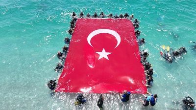 Büyükşehir Belediyesi ‘Antalya İli Deniz Çöpleri Eylem Planı’(DÇEP) kapsamında, vatandaşların
