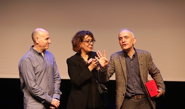 40. Genç Günler Söyleşilerinin Son Konuğu Emin Çapa Oldu Türkiye’nin en uzun soluklu gençlik festivali “Hazır mıyız?” mottosuyla düzenlenen