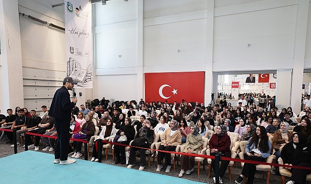 Karaman Belediyesi tarafından bu yıl 6.'sı düzenlenen Karaman Kitap Günleri'nde