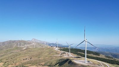 Tamamı yerli ve yenilenebilir kaynaklardan oluşan üretim portföyüyle faaliyetlerini sürdüren