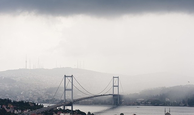 İBB Afet İşleri Dairesi AKOM, İstanbul'da sabah saatlerinden itibaren başlayan