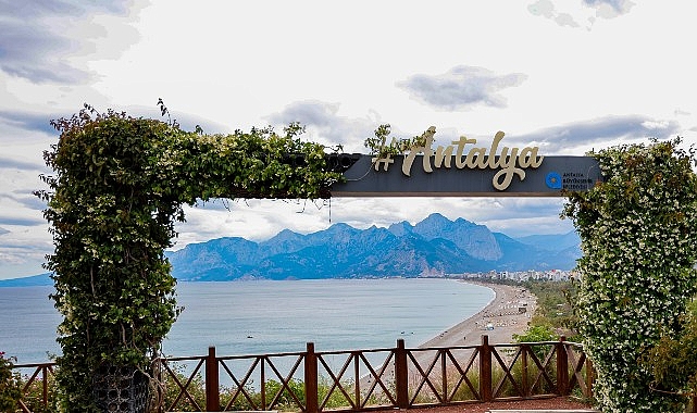 Türk turizminin başkenti Antalya’da yaz sezonu hazırlıkları tüm hızıyla sürürken,