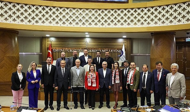 Antalya Büyükşehir Belediye Meclisi’nden Antalyaspor’a destek Antalya Büyükşehir Belediyesi Başkan Vekili Büşra Özdemir, bu hafta sonu