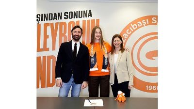 Eczacıbaşı Dynavit, yeni sezon yapılanması kapsamında Sırp smaçör Aleksandra Uzelac’ı