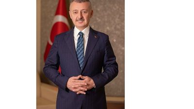 Kocaeli Büyükşehir Belediye Başkanı Tahir Büyükakın, Kurban Bayramı dolayısıyla yayımladığı