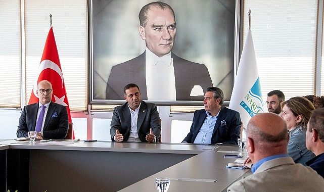 Narlıdere Belediye Başkanı Erman Uzun, ilçedeki mahalle muhtarlarıyla ortak akıl