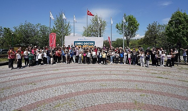 Beylikdüzü Belediyesi, Anneler Günü’nde ilçedeki anneleri unutmadı. Gün kapsamında belirlenen