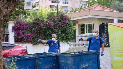 Buca Belediyesi, yaz aylarının yaklaşmasıyla birlikte ilçe genelinde ilaçlama çalışmalarını