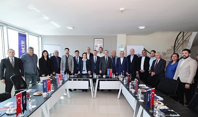 Kocaeli Büyükşehir Belediye Başkanı Tahir Büyükakın ve AK Parti Kocaeli