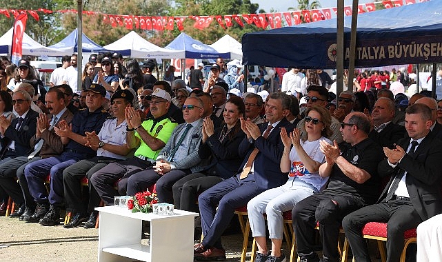 Antalya Büyükşehir Belediyesi, engelli bireylerin rahat, bağımsız ve güvenli ulaşabilmesi