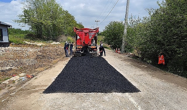 Kocaeli Büyükşehir Belediyesi, İzmit’in dört bir yanında sürdürdüğü üstyapı ve