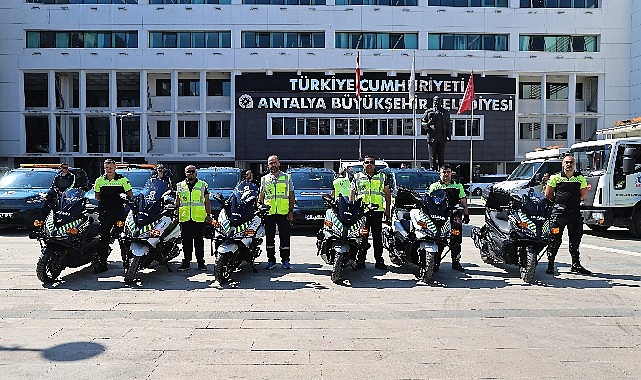 Antalya Büyükşehir Belediyesi, kent ulaşımında güvenliği ve hizmet kalitesini artırmak