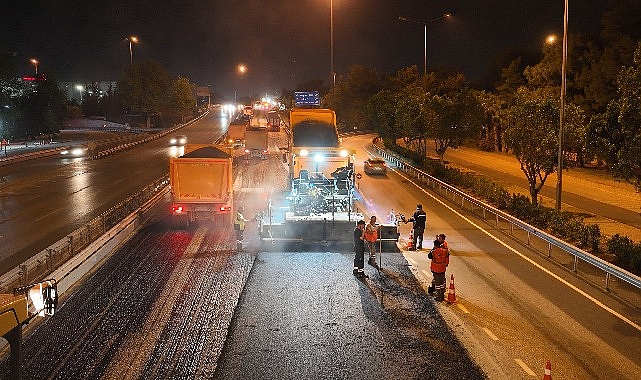 Antalya Büyükşehir Belediyesi, İller Bankası Kavşağı’nda gerçekleştirdiği yol genişletme ve
