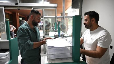 Manisa Büyükşehir Belediyesi, vatandaşların ödemelerini kolaylıkla yapabilmeleri için tahsilat veznelerinin