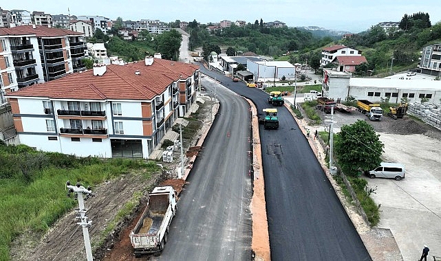 Büyükşehir’le yollar genişliyor, trafik rahatlıyor Kocaeli Büyükşehir Belediyesi, Başiskele Fatih Mahallesi’nde yer alan Hoca Ahmet