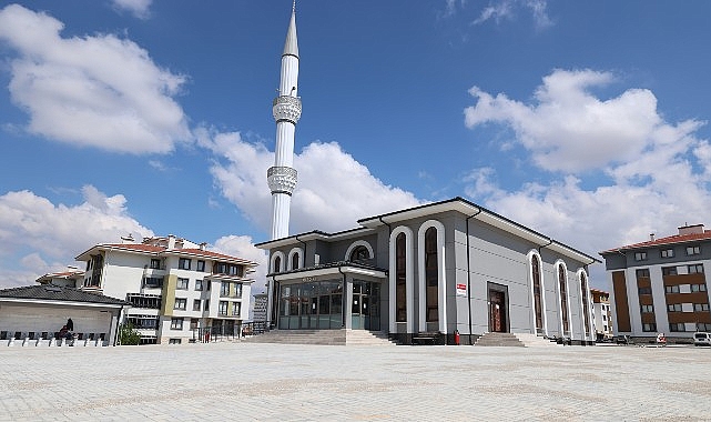 Karaman Belediyesi, şehir genelindeki camilerin daha temiz, düzenli ve kullanışlı