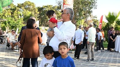 Kemer Belediye Başkanı Necati Topaloğlu'nun sosyal belediyecilik projeleri kapsamında Çamyuva