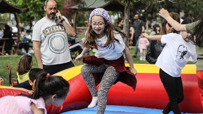 Çankaya Belediyesi, Anneler Günü kapsamında düzenlediği etkinliklerle ilçede dayanışma, üretim