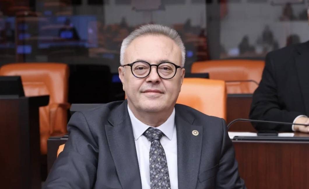CHP’li Milletvekili Dr. Karaoba, “Bakanlık Uşak Hastanesindeki Enfeksiyon Oranlarını Açıklamalı!”