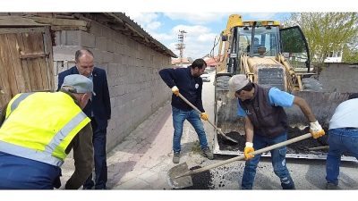 Çumra Belediye Başkanı Mehmet Aydın, ilçe genelinde sürdürülen yol bakım