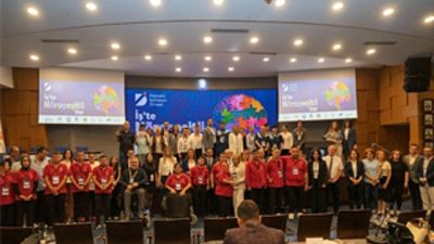 İzmir Büyükşehir Belediyesi’nin yürüttüğü Destekli İstihdam Programı kapsamında düzenlenen “Destekli