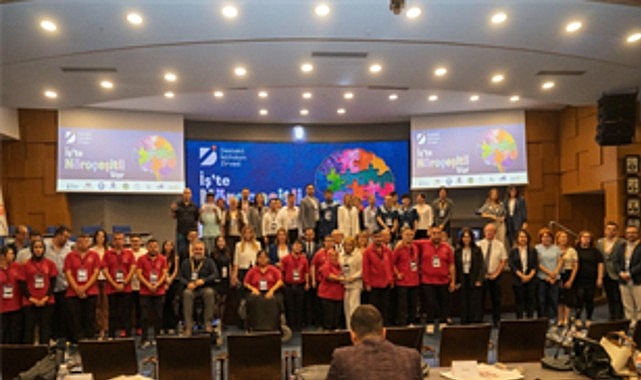 Destekli İstihdam Programı engelli bireyleri iş hayatına kazandırıyor İzmir Büyükşehir Belediyesi’nin yürüttüğü Destekli İstihdam Programı kapsamında düzenlenen “Destekli
