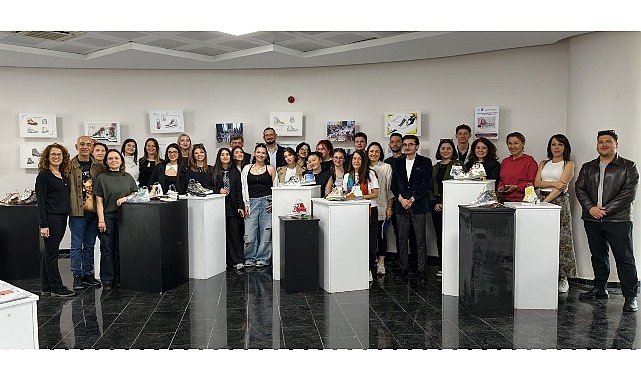 Dokuz Eylül Üniversitesi Güzel Sanatlar Fakültesi Tekstil ve Moda Tasarımı