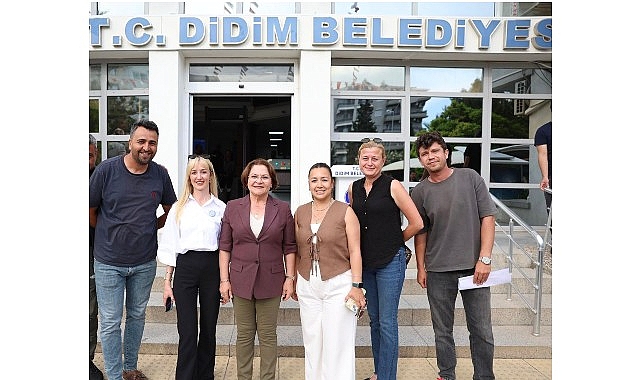 Didim Belediyesi’nde Kurban Bayramı dolayısıyla bayramlaşma programı gerçekleştirildi.