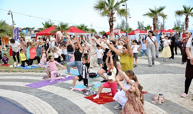 Didim Belediyesi tarafından düzenlenen “Sevginin Ritmi: Anneler Günü Buluşması” etkinliğinde