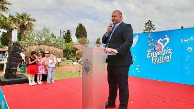 Menderes Belediyesi’nin düzenlediği Engelsiz Festival 2’nci gününde de tüm coşkusu